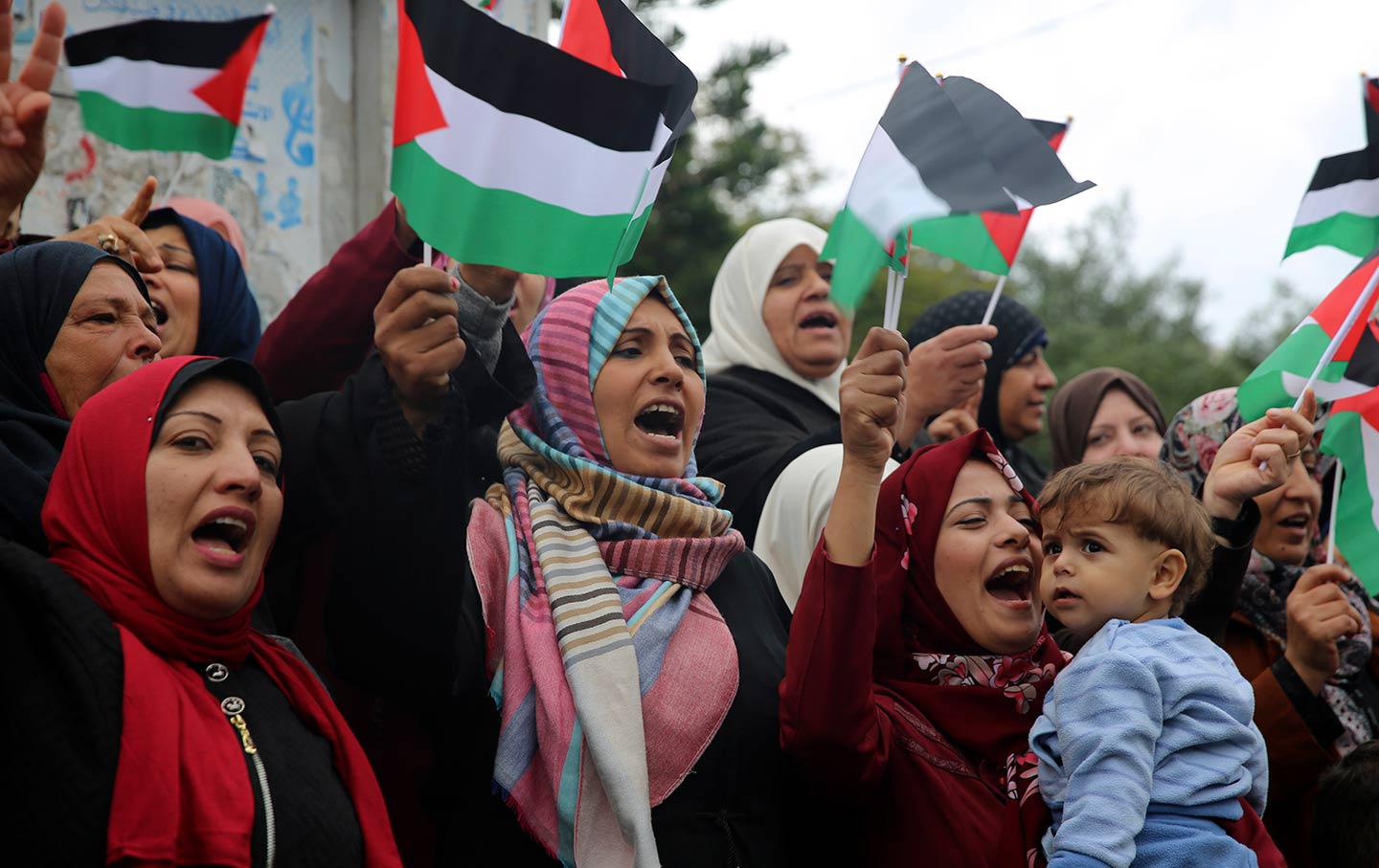 palestinian-women-protest-ap-img